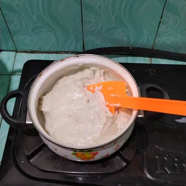 Adukan hingga mengental