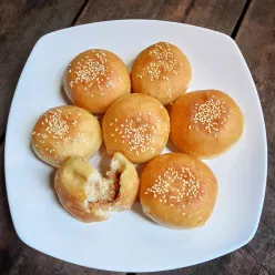 Roti Goreng Isi Kacang