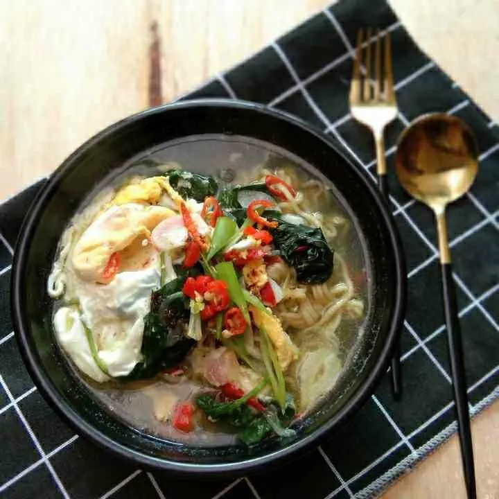 Mie Kuah Bayam