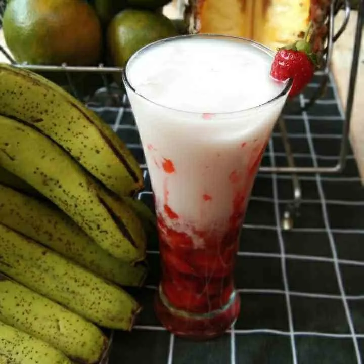 Es Strawberry Nanas Susu