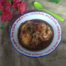 Pindahkan ke piring saji. Hidangkan hangat.