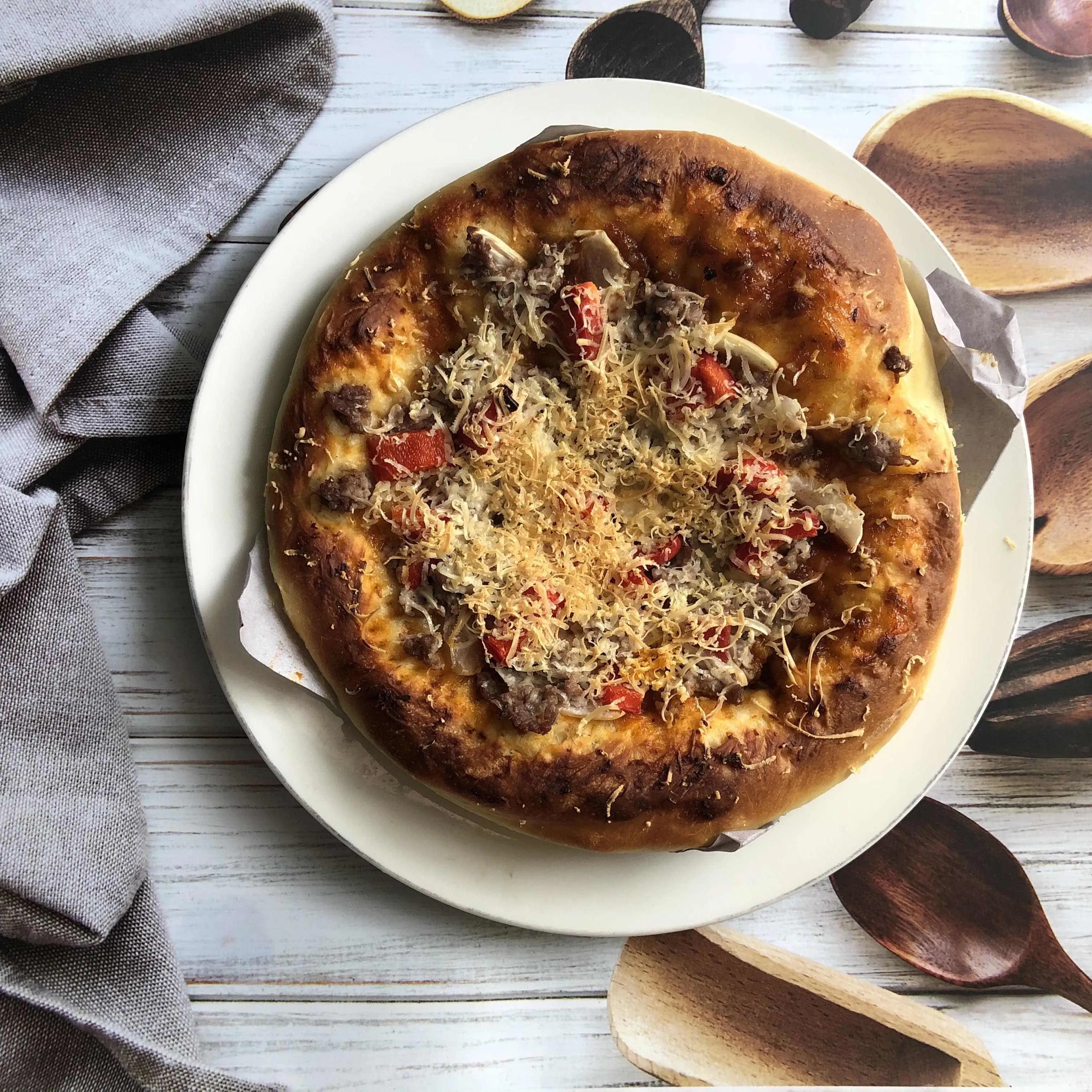 Beef Papper And Onion Pizza