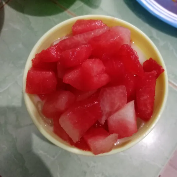 Masukan buah semangka