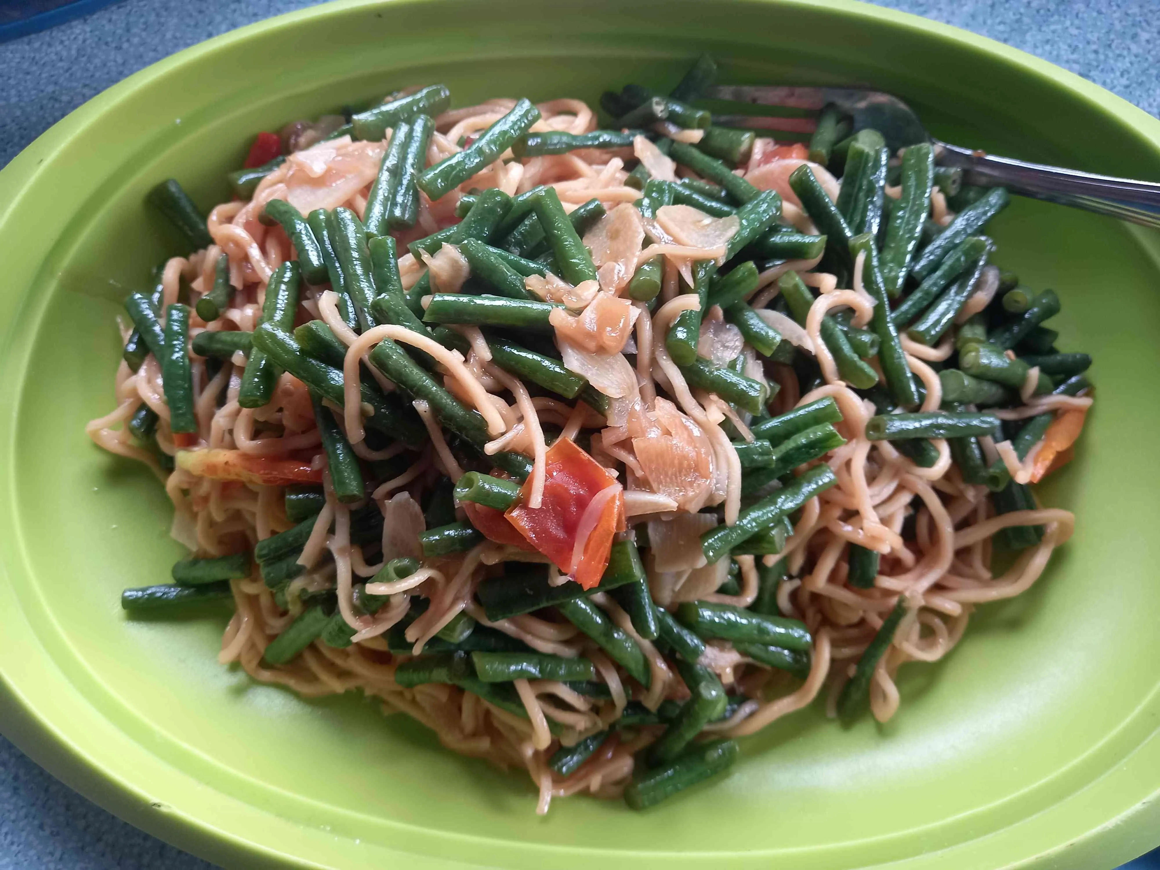 Tumis Kacang Panjang dan Mie