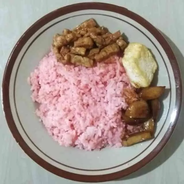 Nasi Liwet Merah Kayu Secang