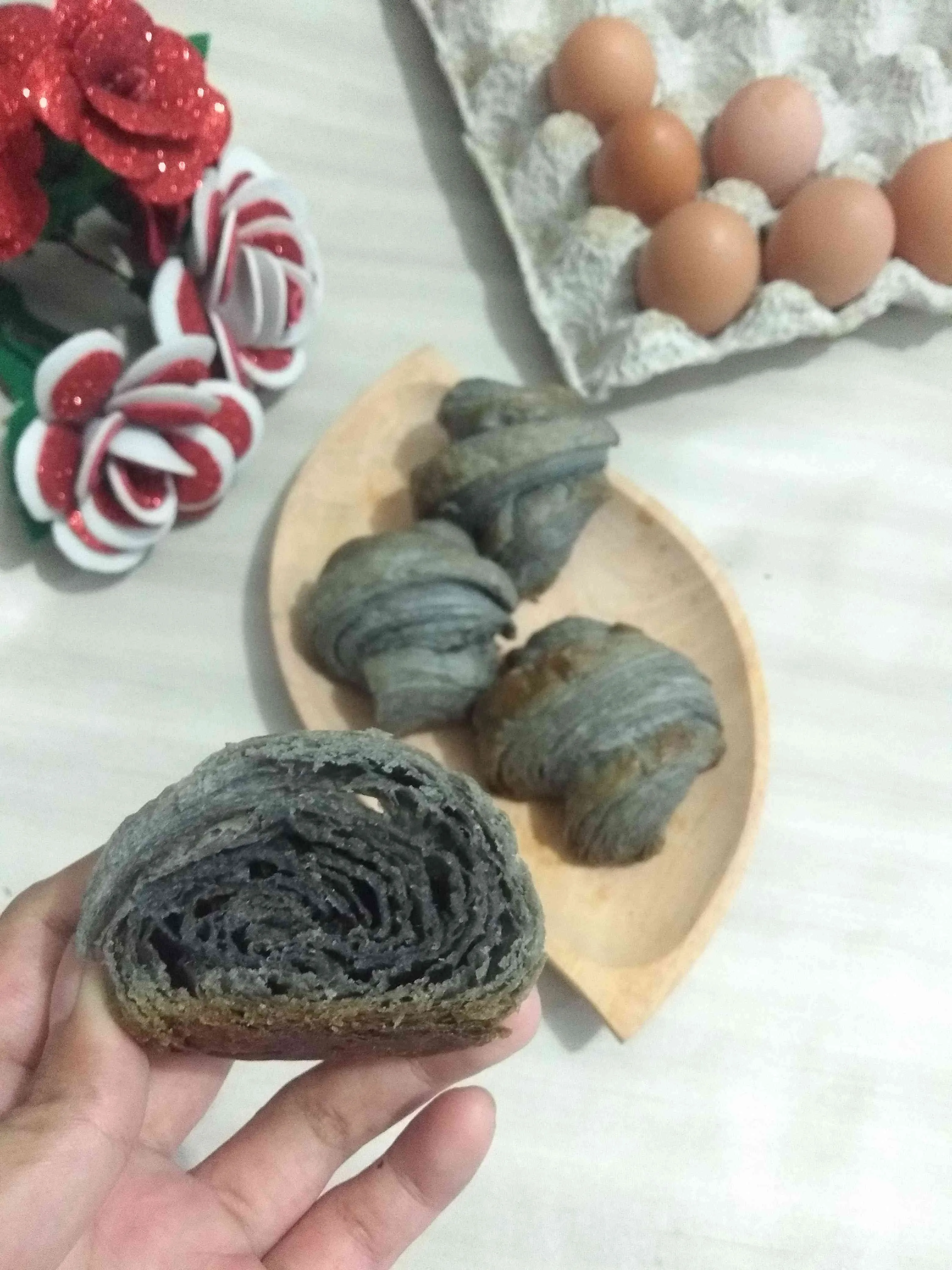 Black Croissant