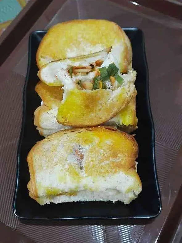 Roti Panggang Sosis