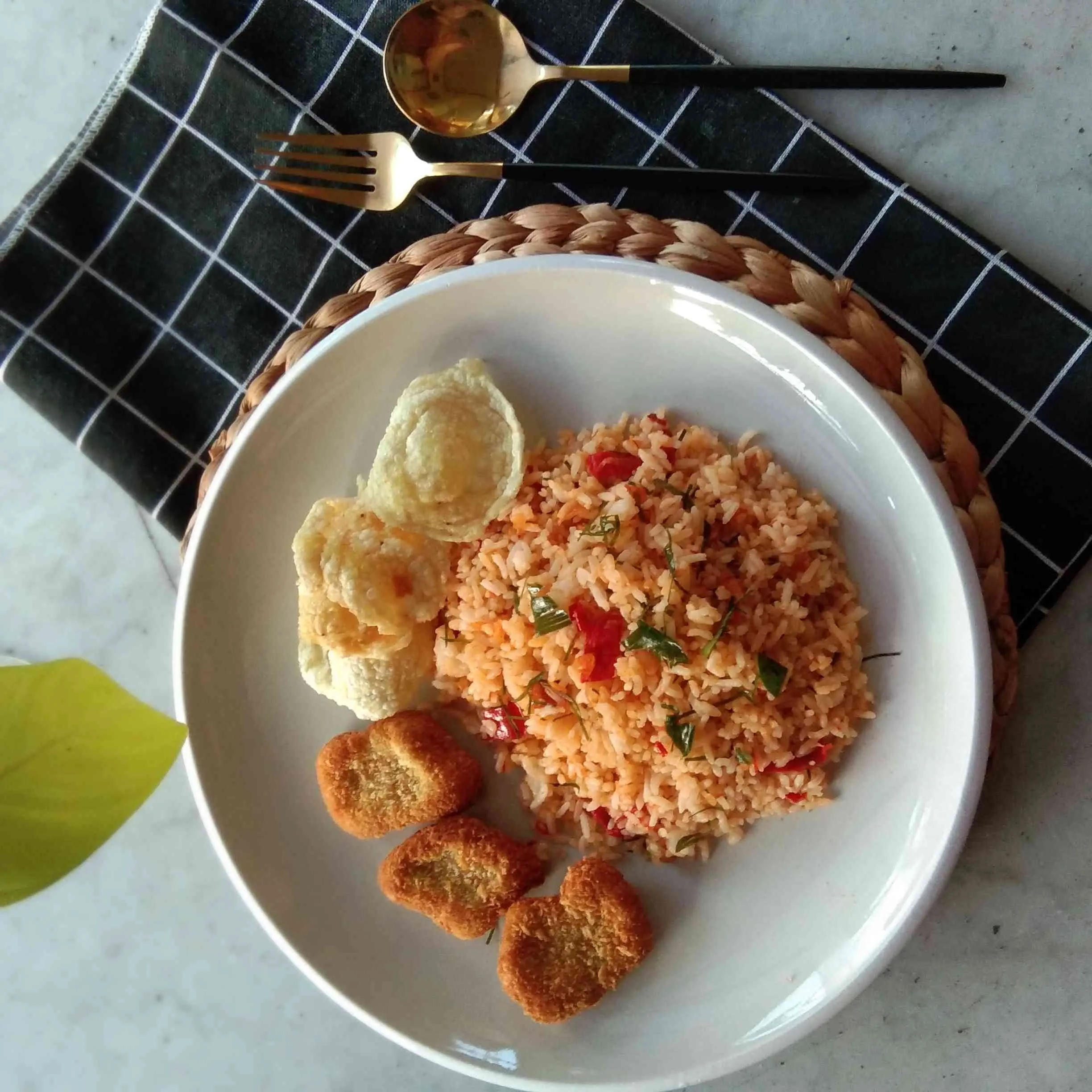 Nasi Goreng Merah Daun Jeruk