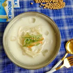 Kongguksu (Mie Es Korea)