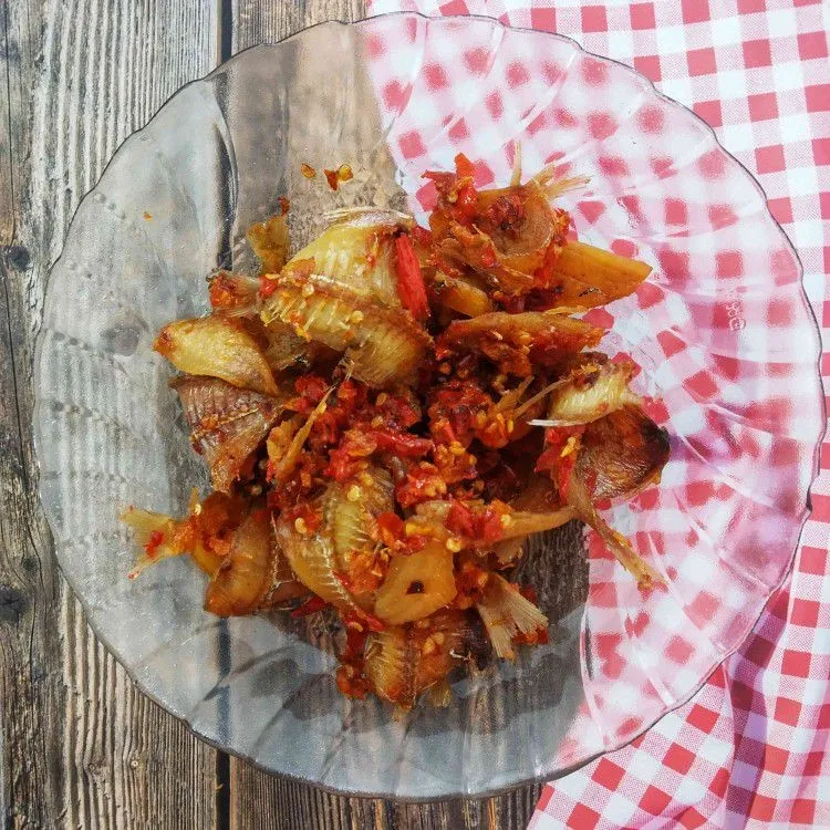 Balado Ikan Asin Kapas