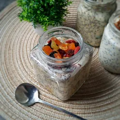 Dried Fruits Overnight Oats