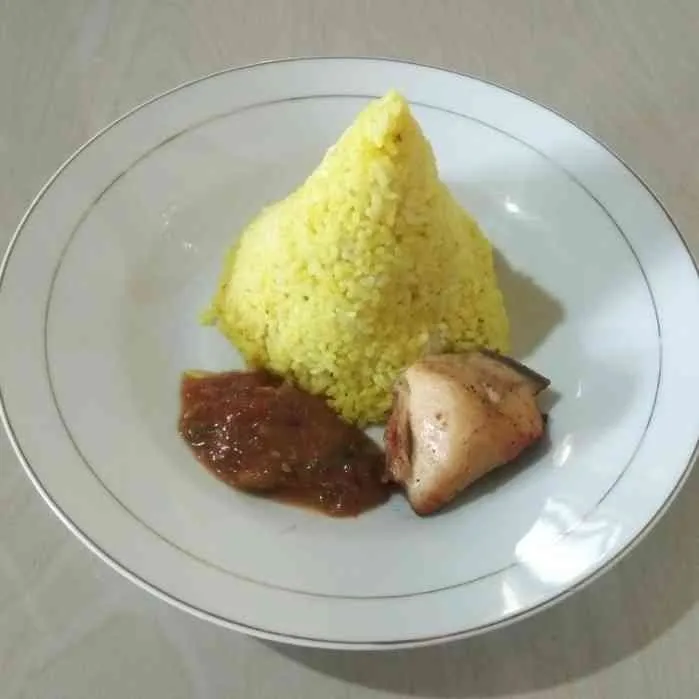 Nasi Goreng Kuning