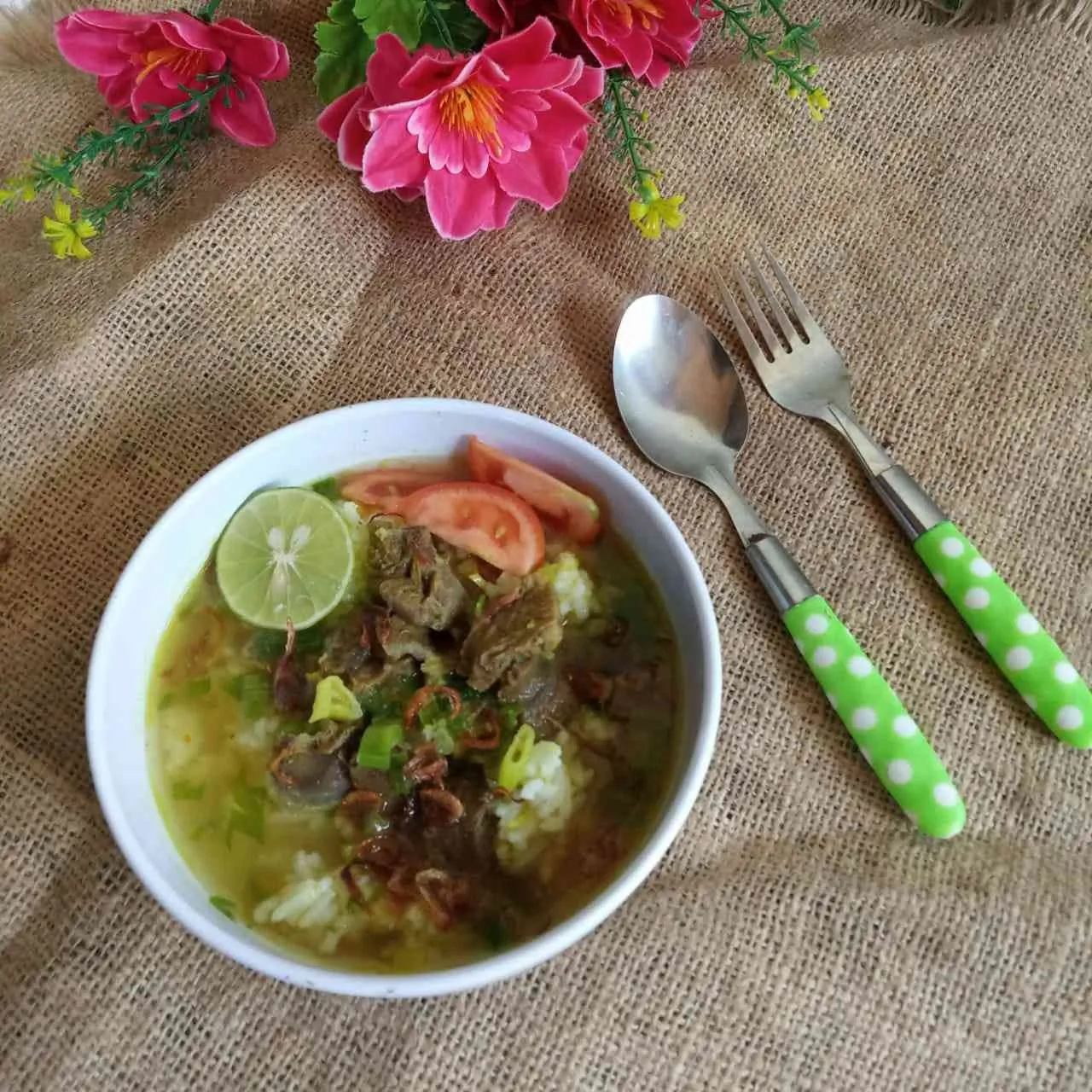 Soto Daging Bumbu Kuning