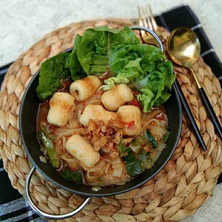 Resep Seblak Kwetiau Chikuwa Pedas Sederhana Rumahan Di Yummy App