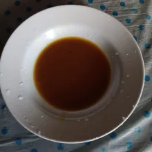 Haluskan bumbu, lalu campur bumbu jadi satu, aduk rata.