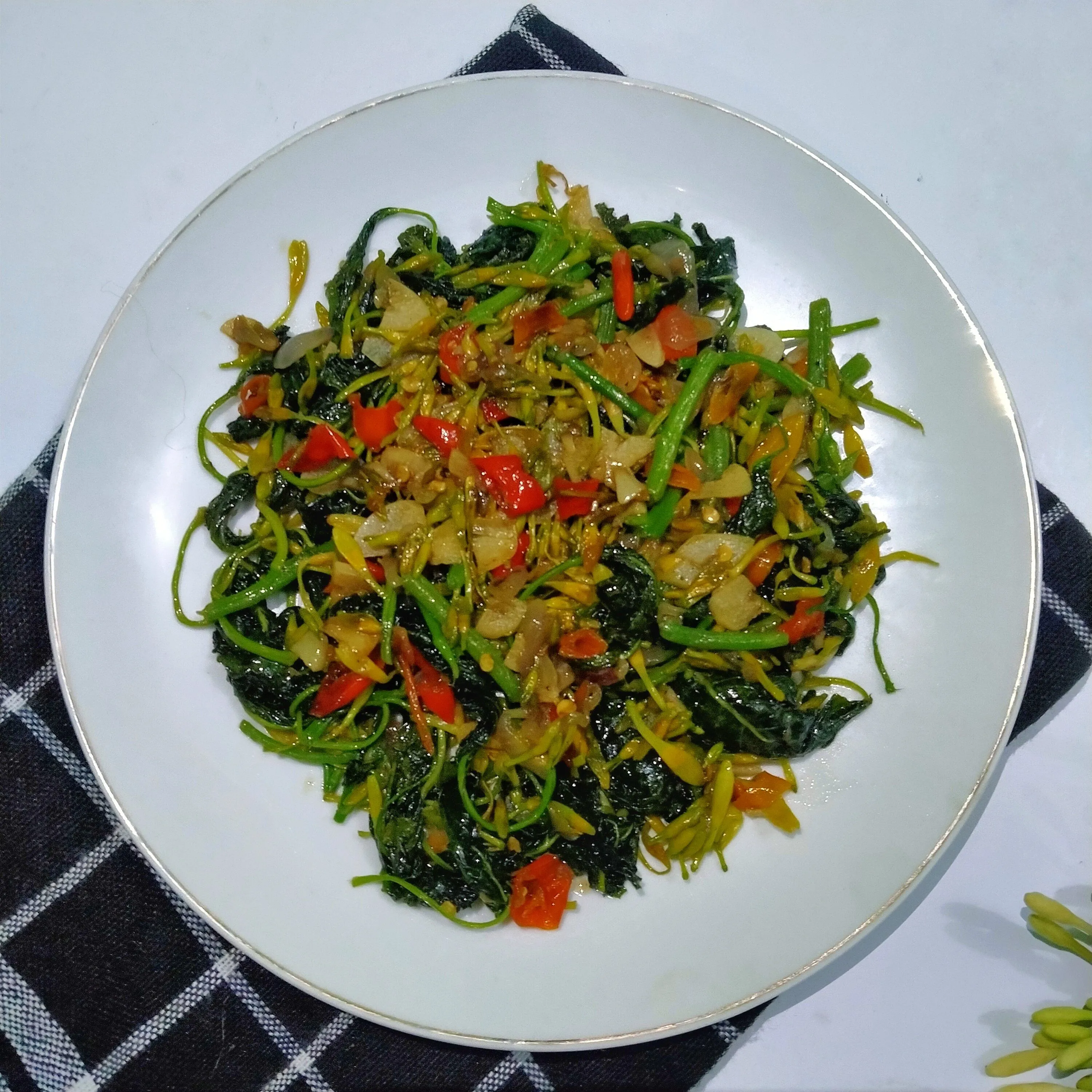 Step 7 Tumis Bayam Kembang Kates Pedas