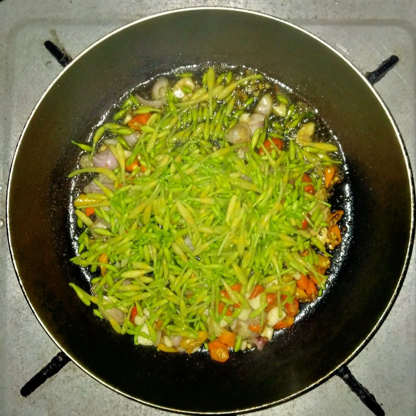 Step 5 Tumis Bayam Kembang Kates Pedas