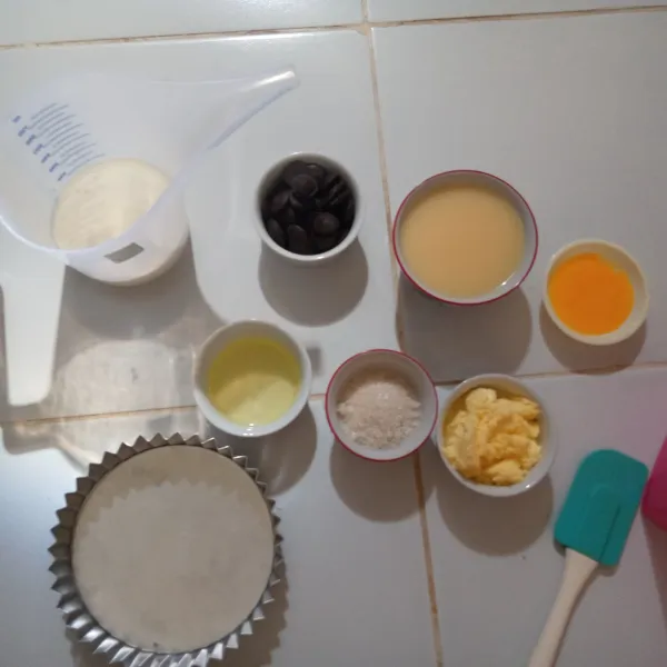 Siapkan semua bahan.