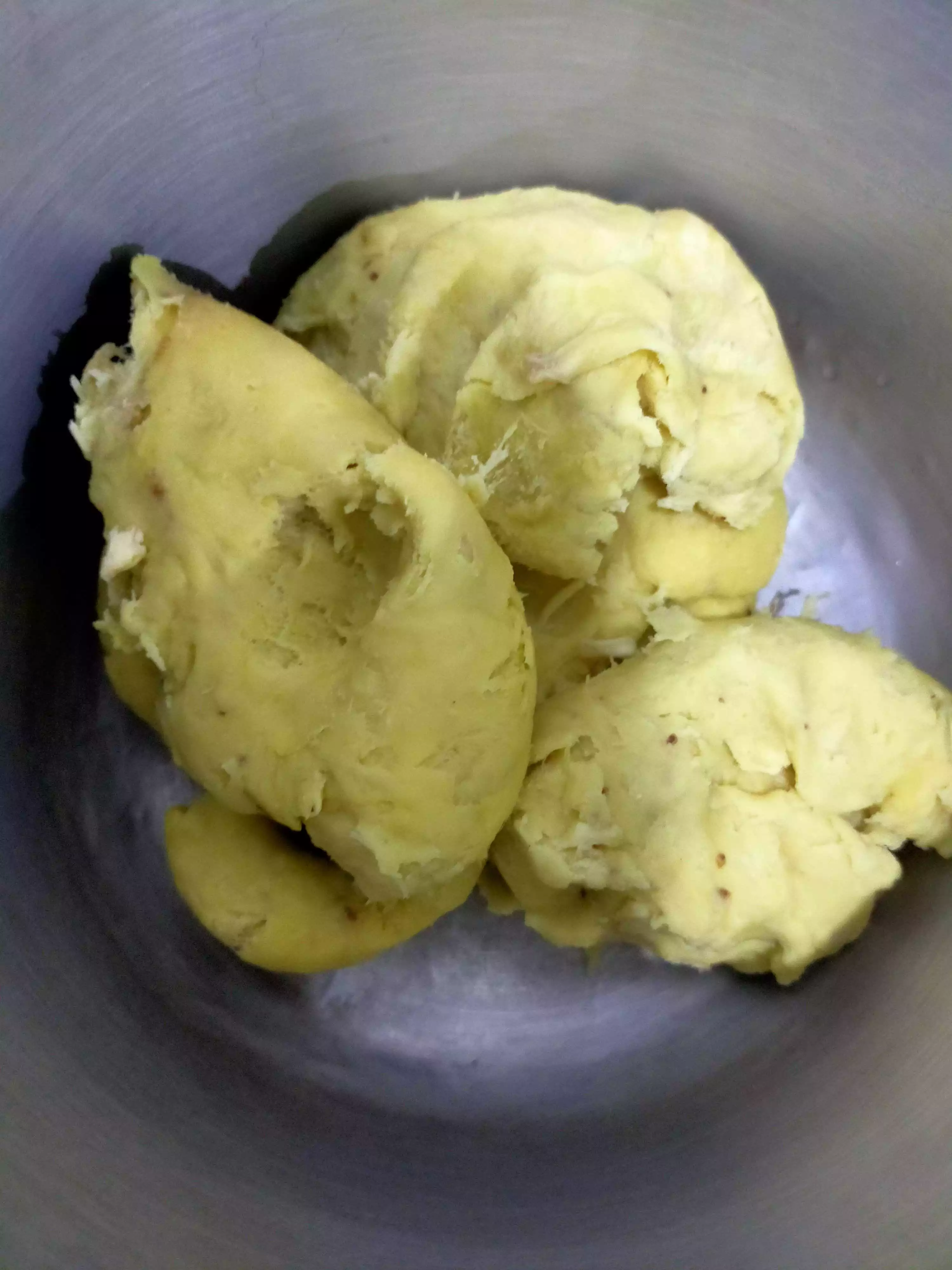 Step 4 Pastel Durian