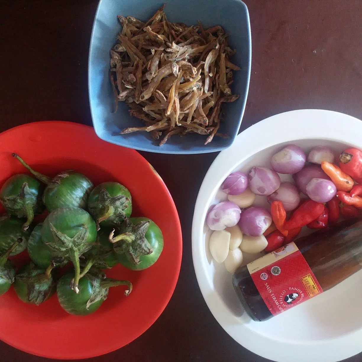 Step 1 Tumis Terong Teri Saos Tiram