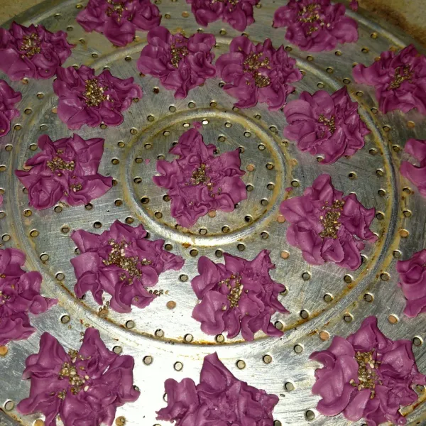 Panggang -/+ 30 menit jangan lupa ditutup