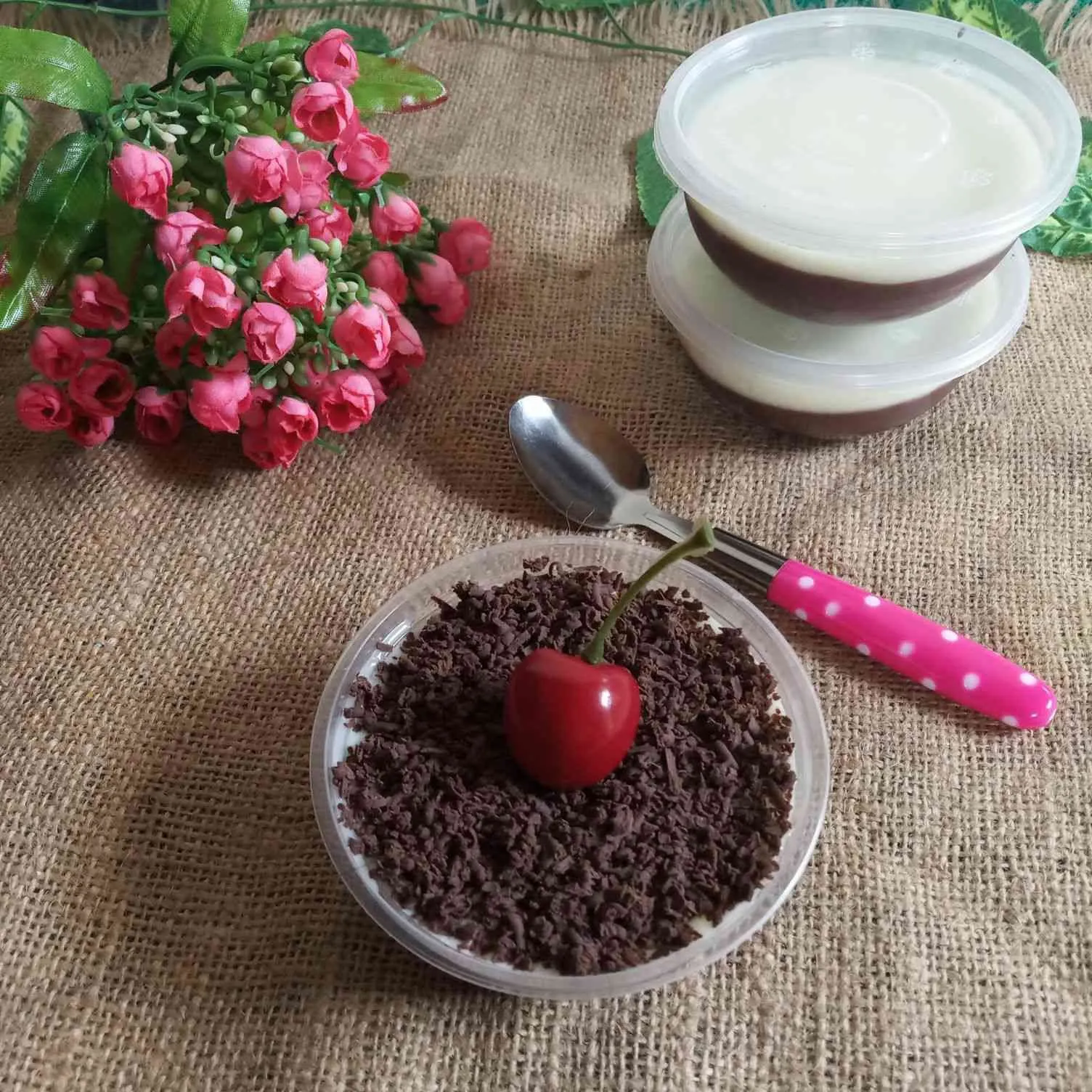 Puding Coklat Vla Vanila