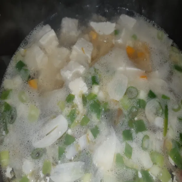 Masak sebentar, hingga tahu mengambang