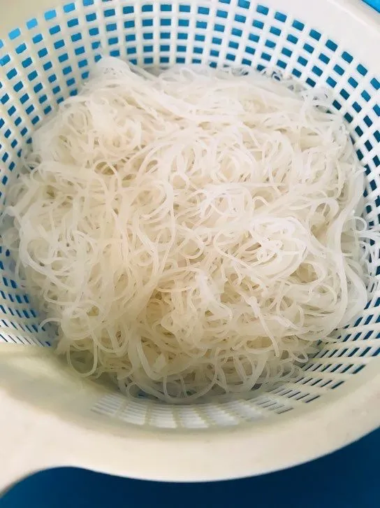 Step 1 Lumpia Bihun Kampung