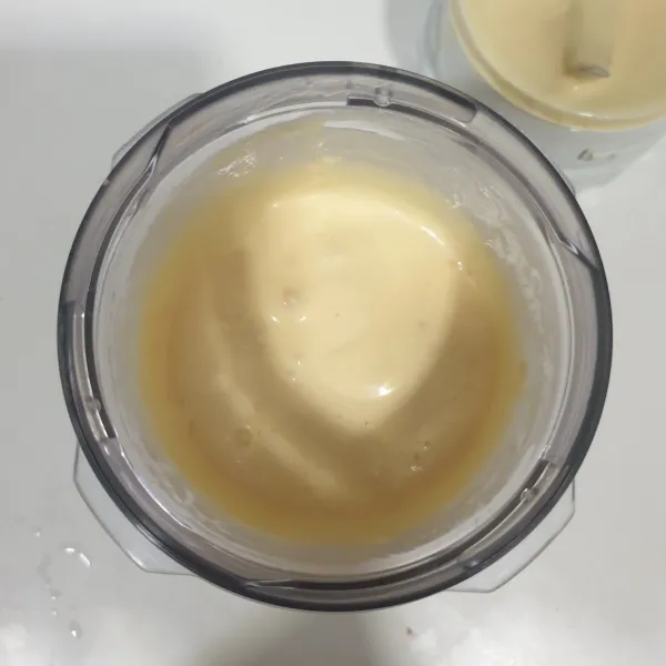 Blender halus keju, telur dan margarin