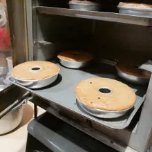 Oven dengan api sedang hingga matang kurang lebih selama 20 menit rak bawah & 15 menit rak atas