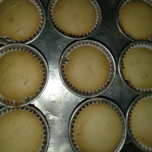 Oven selama 25 menit api sedang besar dengan oven tangkring.