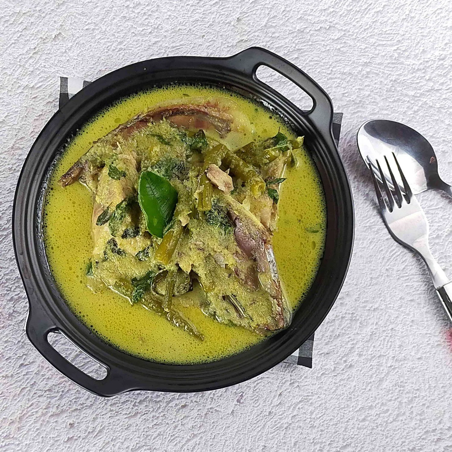 Gulai Padeh Kapalo Tongkol