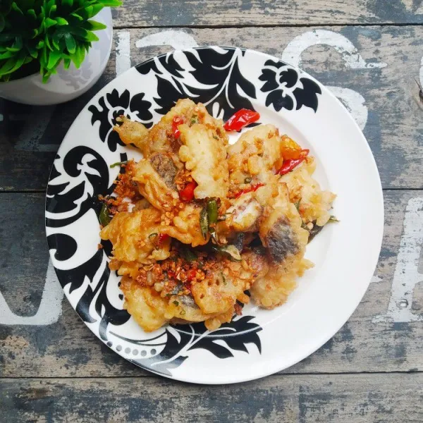 Sajikan dengan nasi hangat.
