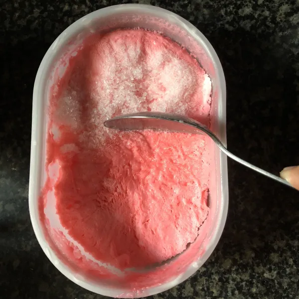 Ambil ice creamnya