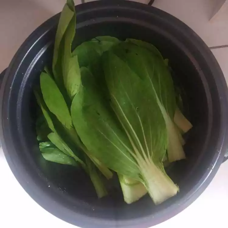 Step 5 Pokcoy Siram Daging Ayam