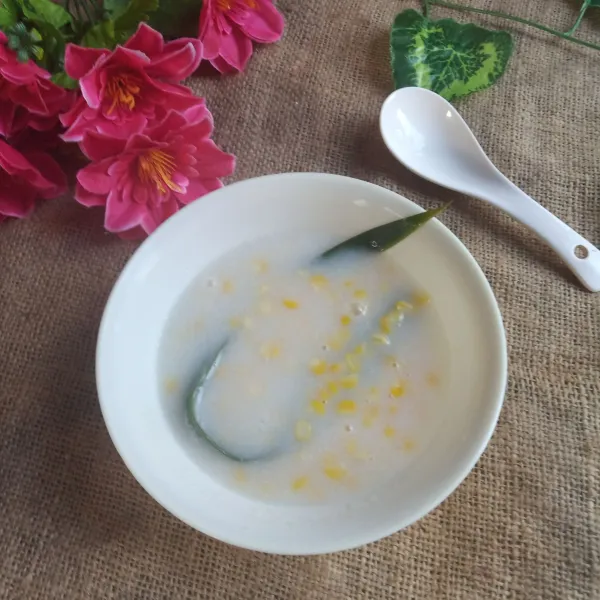 Tuang kedalam mangkok, sajikan hangat.