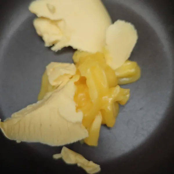 Lelehkan margarin mix butter
