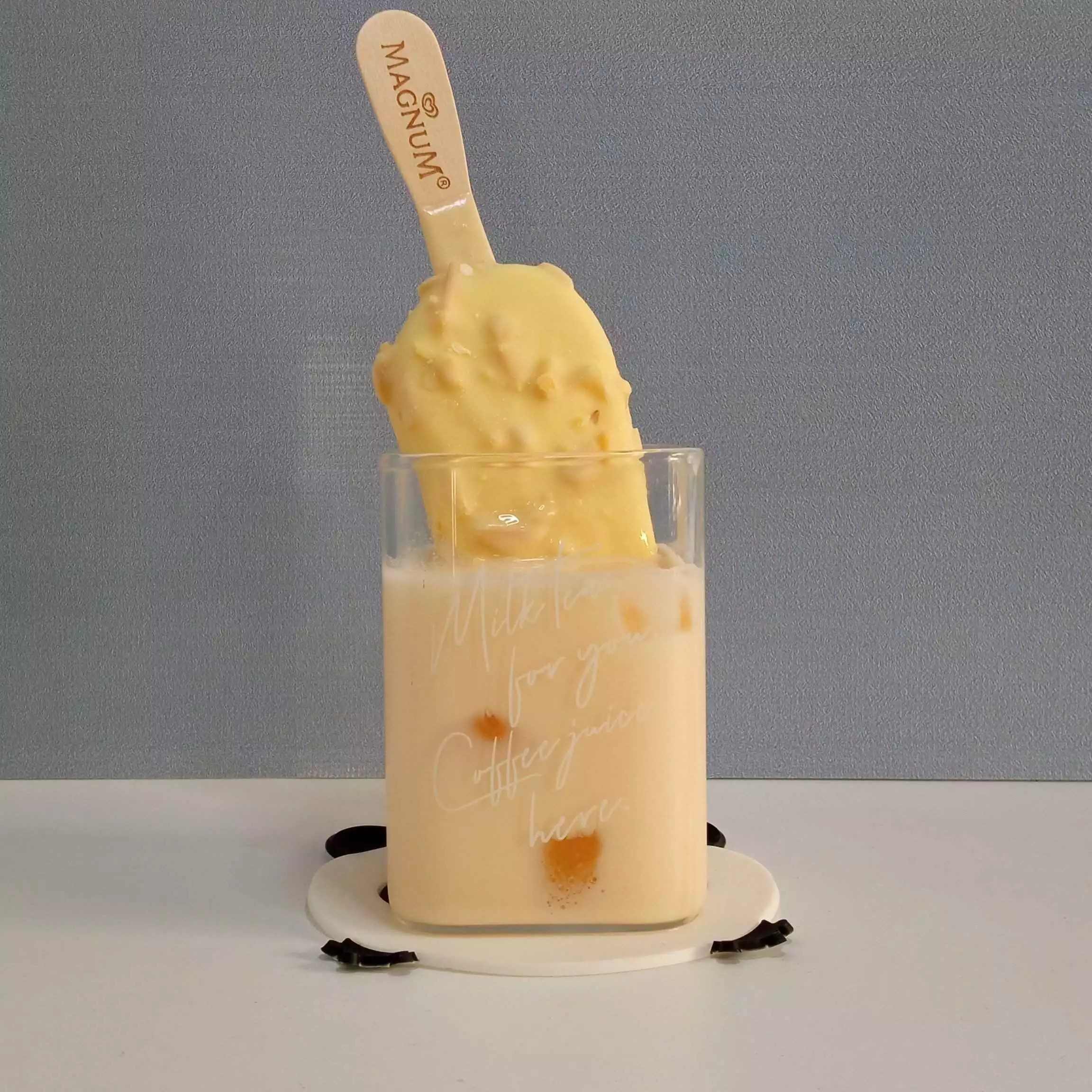 Step 4 Banana Choco w/ Magnum White Almond