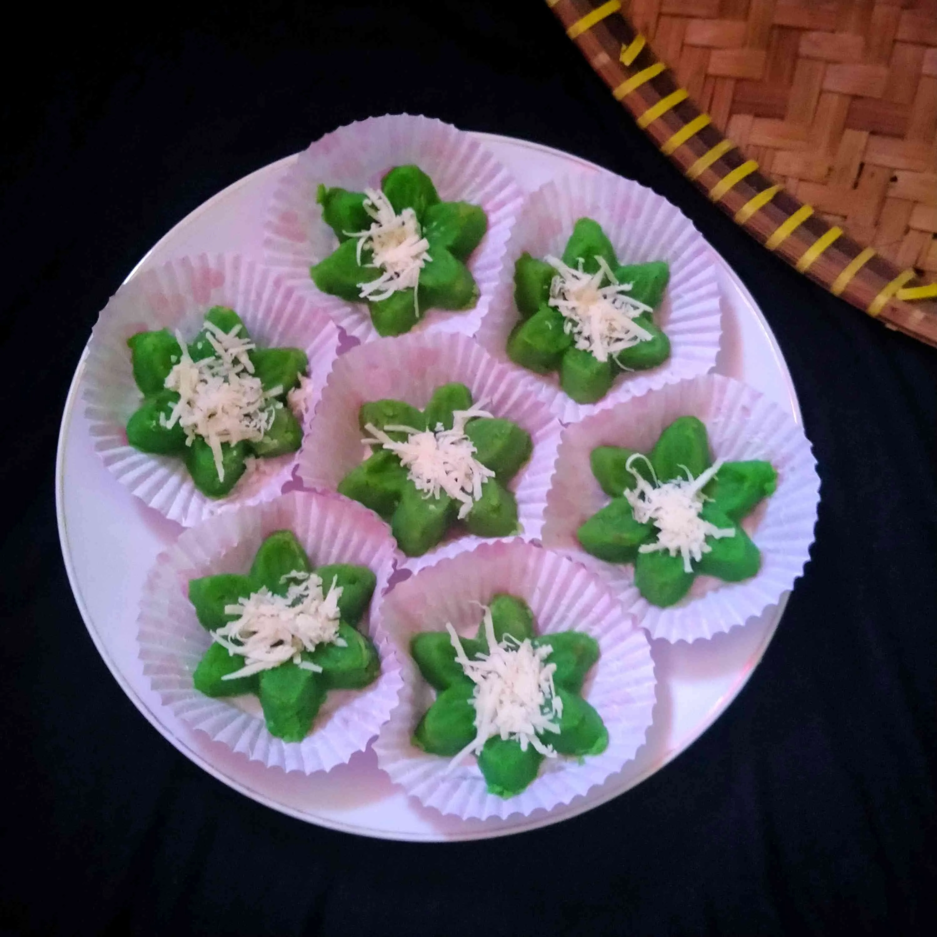 Getuk Ubi Bunga Rasa Pandan Keju