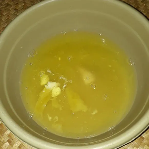 Step 2 Bolu Pisang Putih Telur