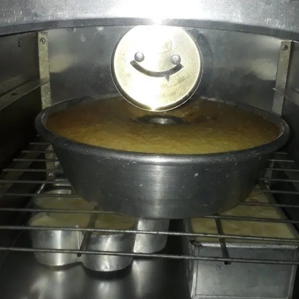 Step 8 Bolu Pisang Putih Telur