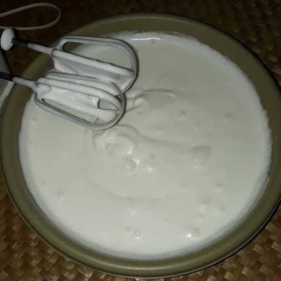 Step 3 Bolu Pisang Putih Telur