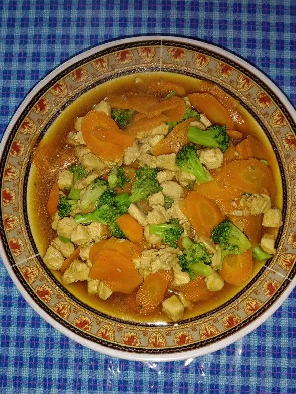 Tumis Ayam Brokoli Wortel