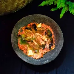 Terong Bakar Sambel Kemiri