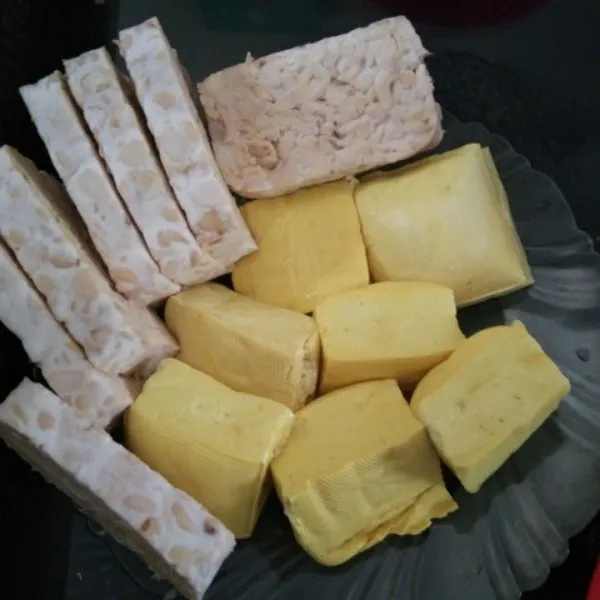 Siapkan tahu dan tempe