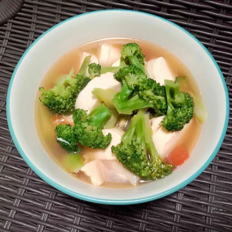 Sup Tofu Brokoli Terasi