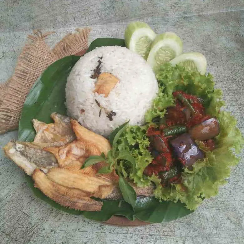 Nasi Bekepor Sambal Raja Kutai