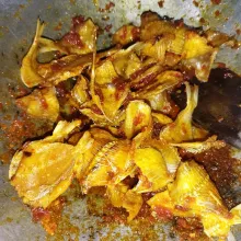 Lalu aduk-aduk hingga semua bahan tercampur rata, lalu diamkan hingga dingin.