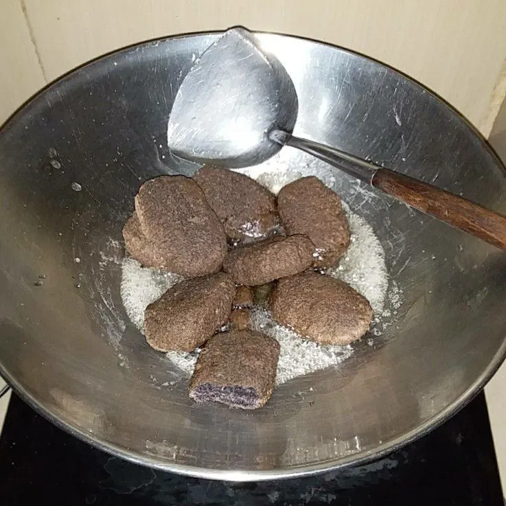 Step 5 Gemblong Ketan Item