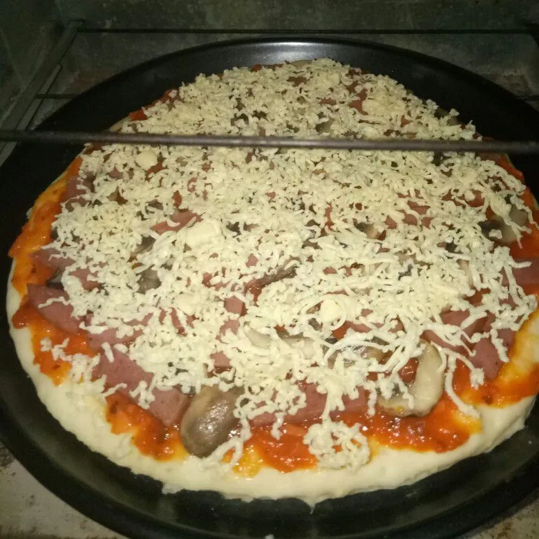 Step 6 Smoked Beef Pizza & Mushroom